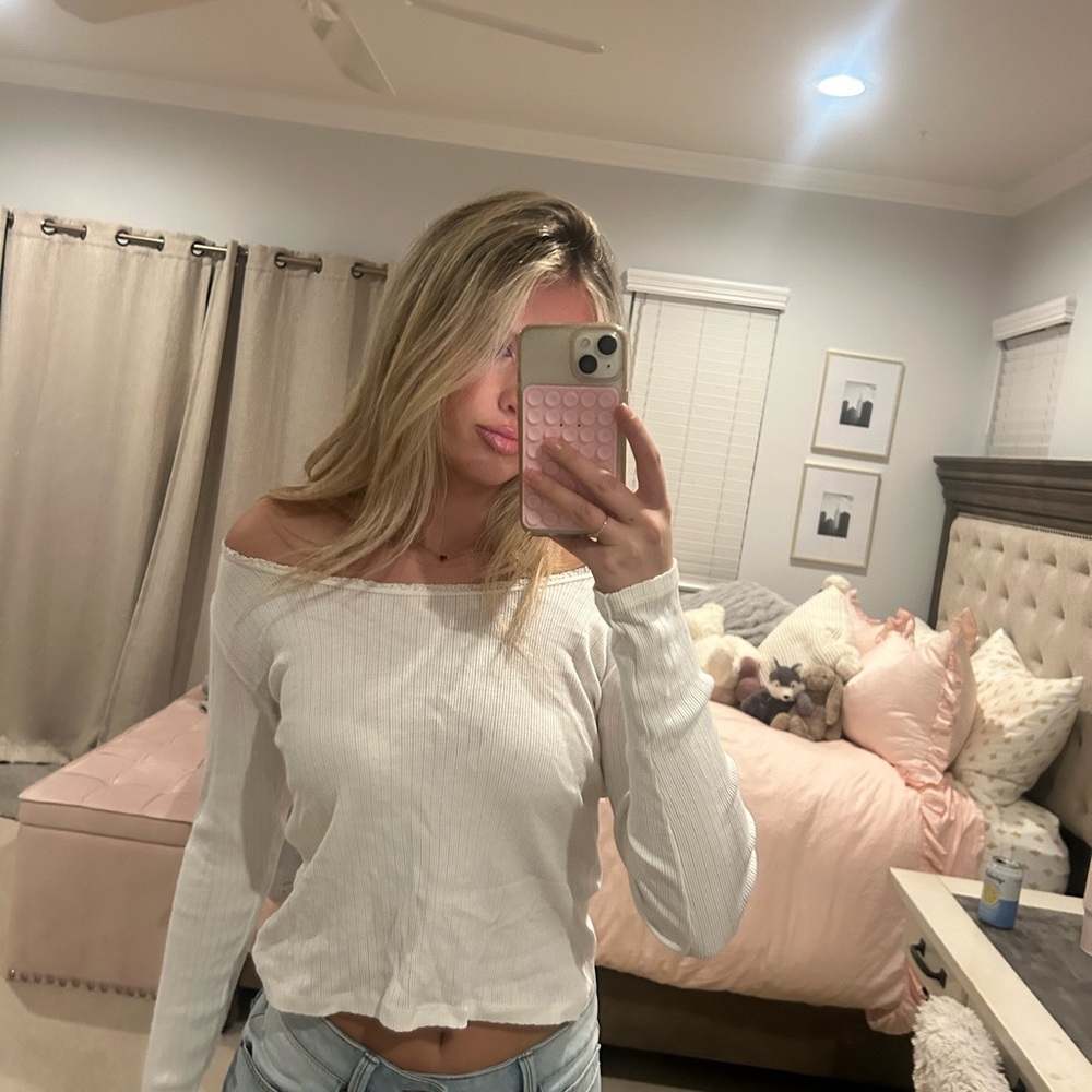 Off-Shoulder cream Top